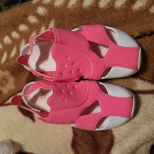 Girls Jordan sandals